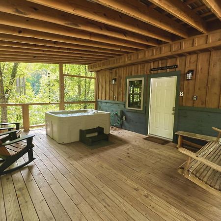 Bigfoots Hideaway Cabin Гатлинбург Экстерьер фото