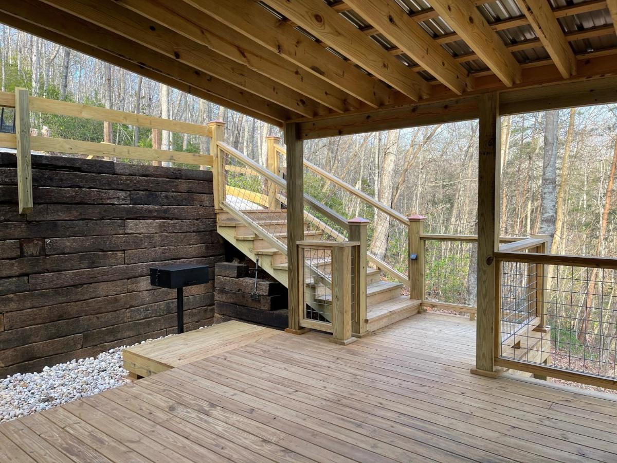 Bigfoots Hideaway Cabin Гатлинбург Экстерьер фото