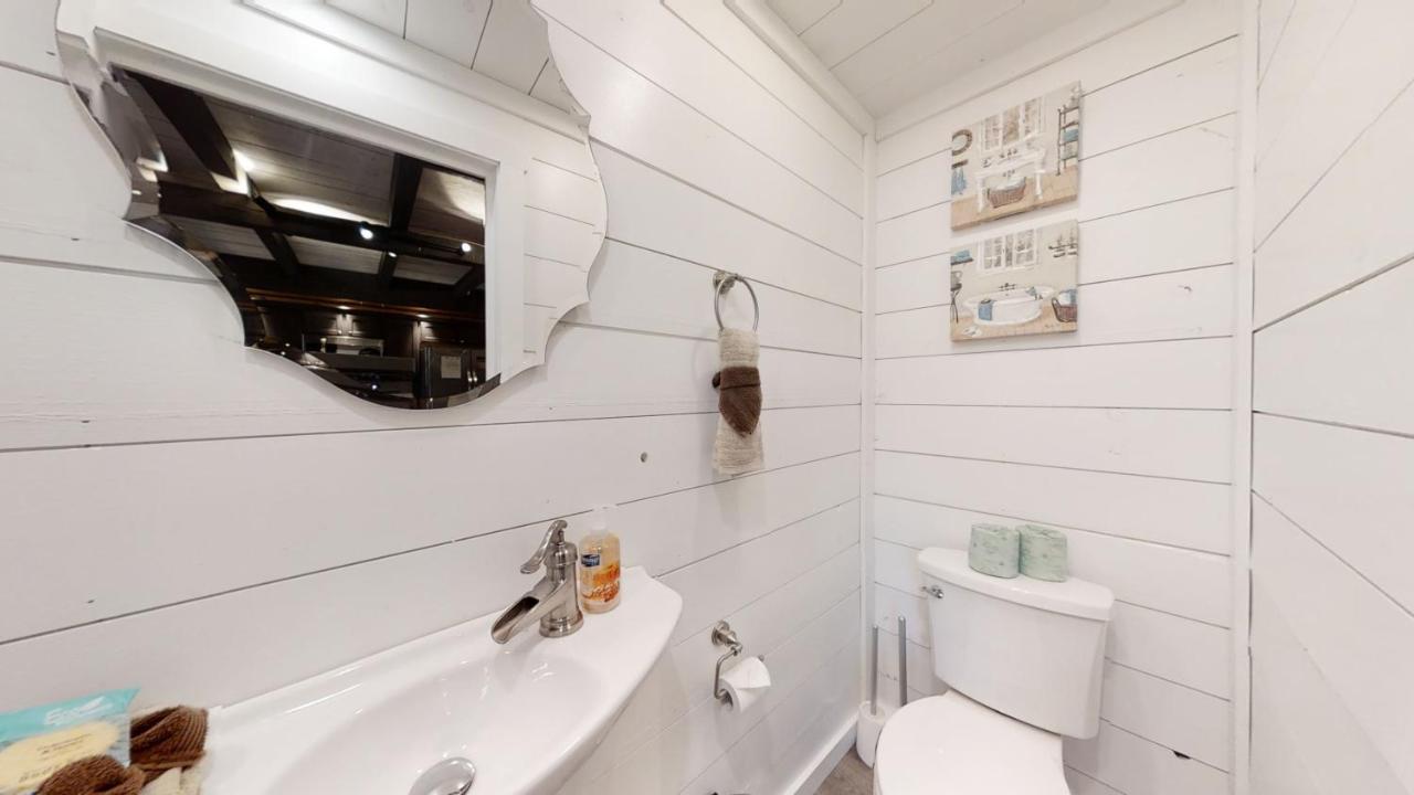 Bigfoots Hideaway Cabin Гатлинбург Экстерьер фото